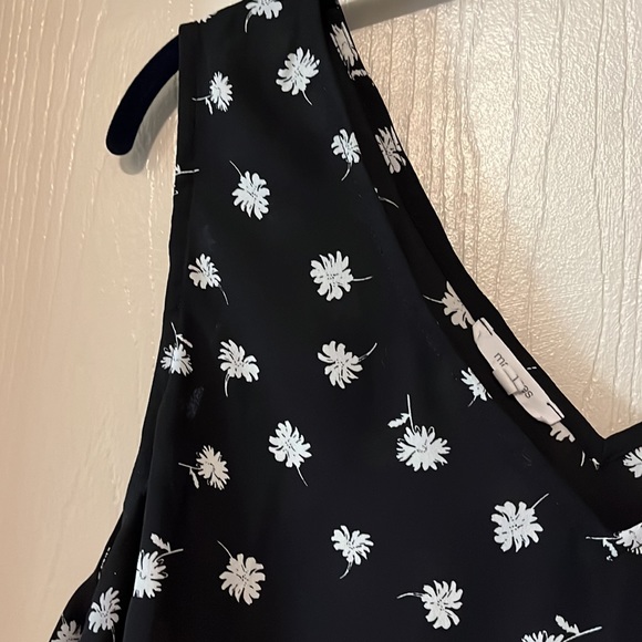 Floral Black Dress Tank - Picture 2 of 3